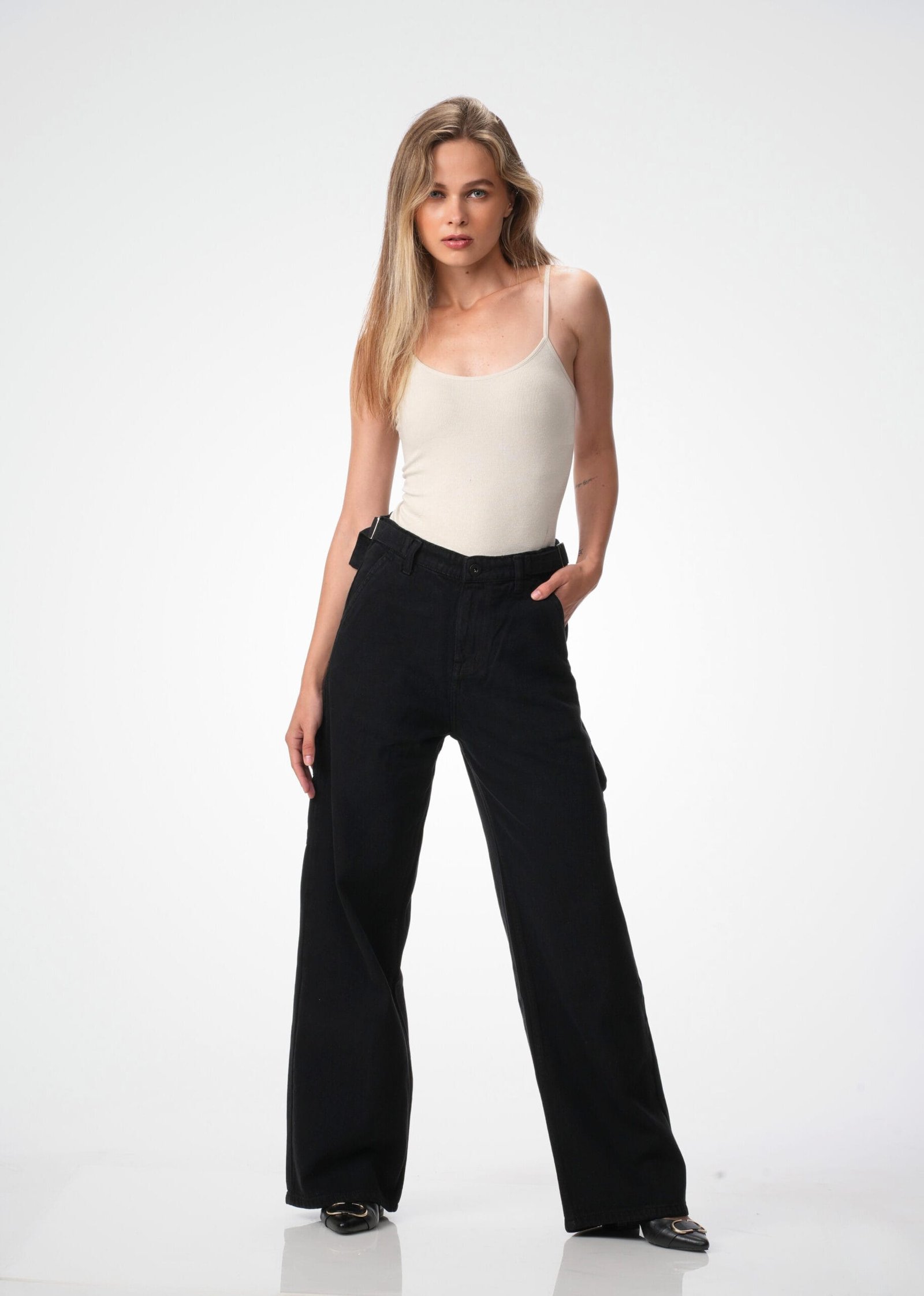 BLACK MID RISE CARPANTER BAGGY FIT JEANS