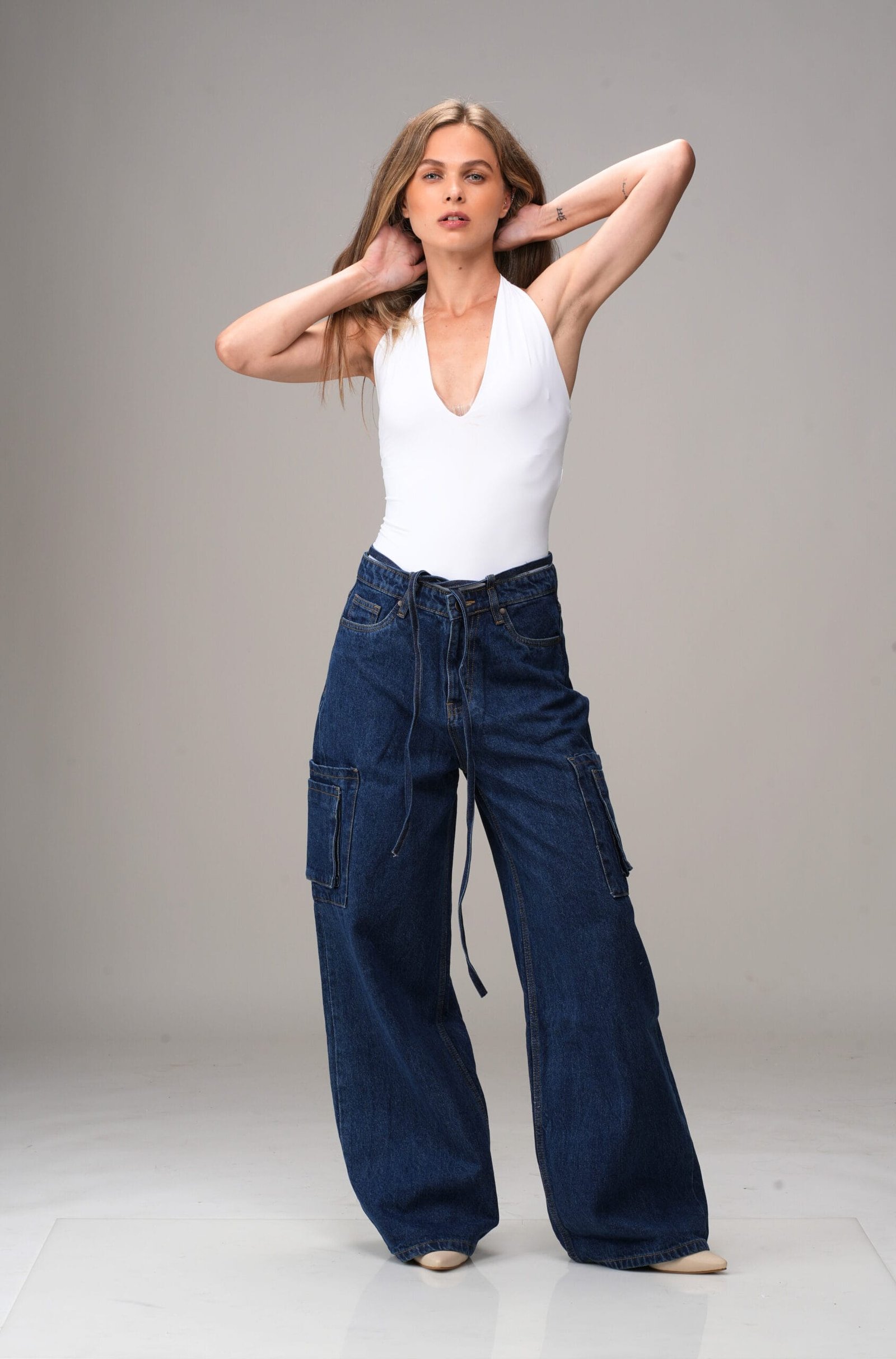 INDIGO MID RISE BAGGY FIT UTILITY JEANS